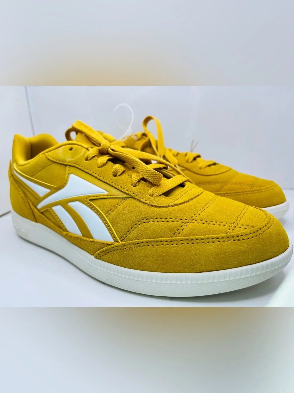 Reebok Classic AZ Suede Leather Yellow Mustard Shoes Men's size 10 NWT Rare!